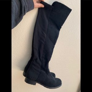 Unisa tall boots